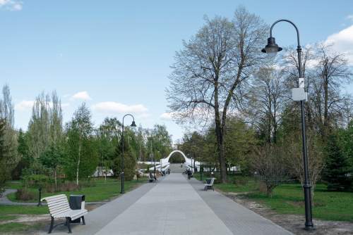 Парк черное озеро в Казани